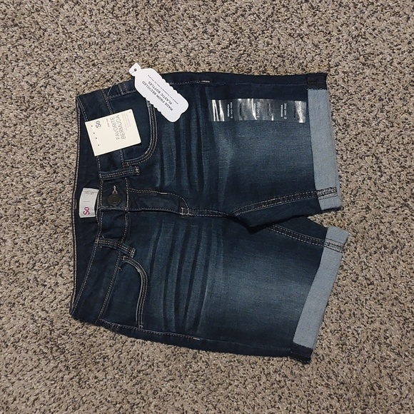 NWT Girl Bermuda Jean Shorts Mid Rise - Picture 1 of 7
